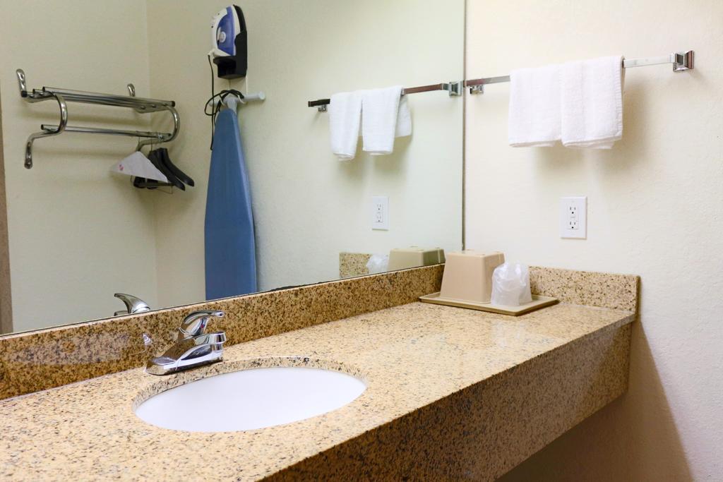 The Symphony Inn & Suites Houston Chambre photo