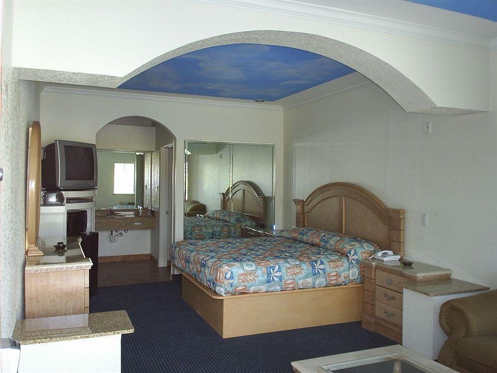 The Symphony Inn & Suites Houston Extérieur photo