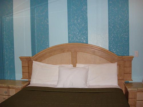 The Symphony Inn & Suites Houston Extérieur photo